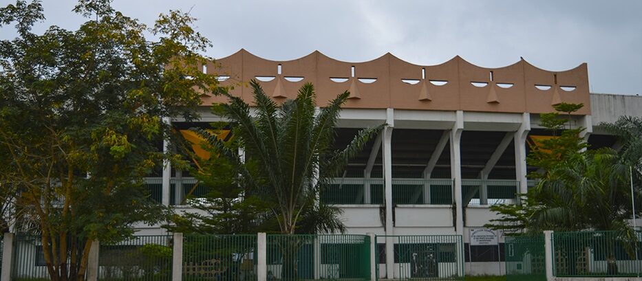 facade-avant-stade-massamba-debat-de-brazzaville-8119377